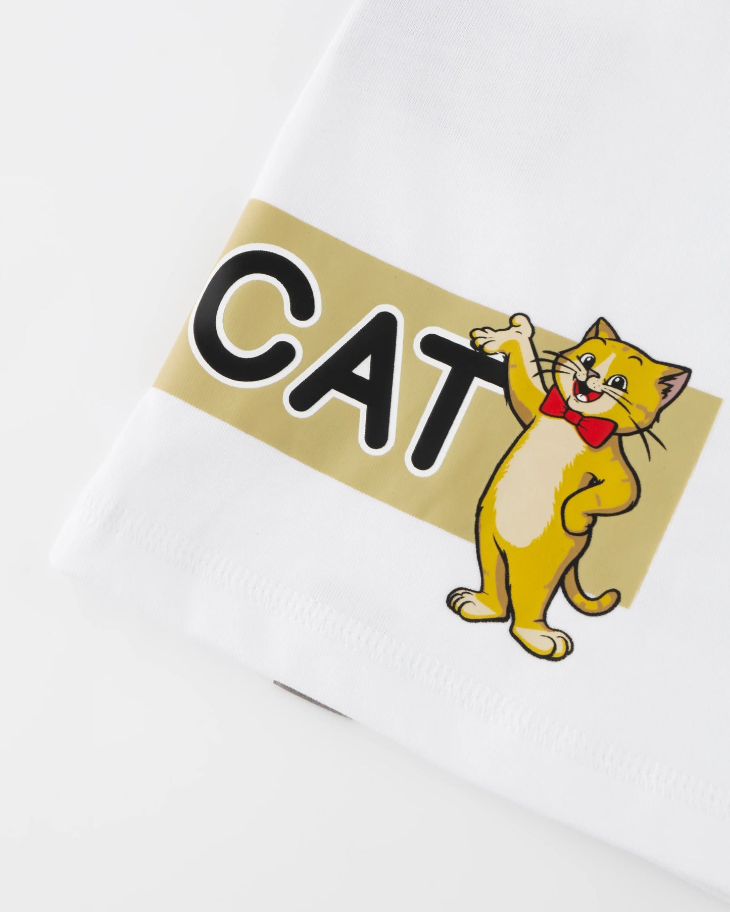 GUMMY CAT SHOULDER PLEATED EASY FIT T-SHIRT
