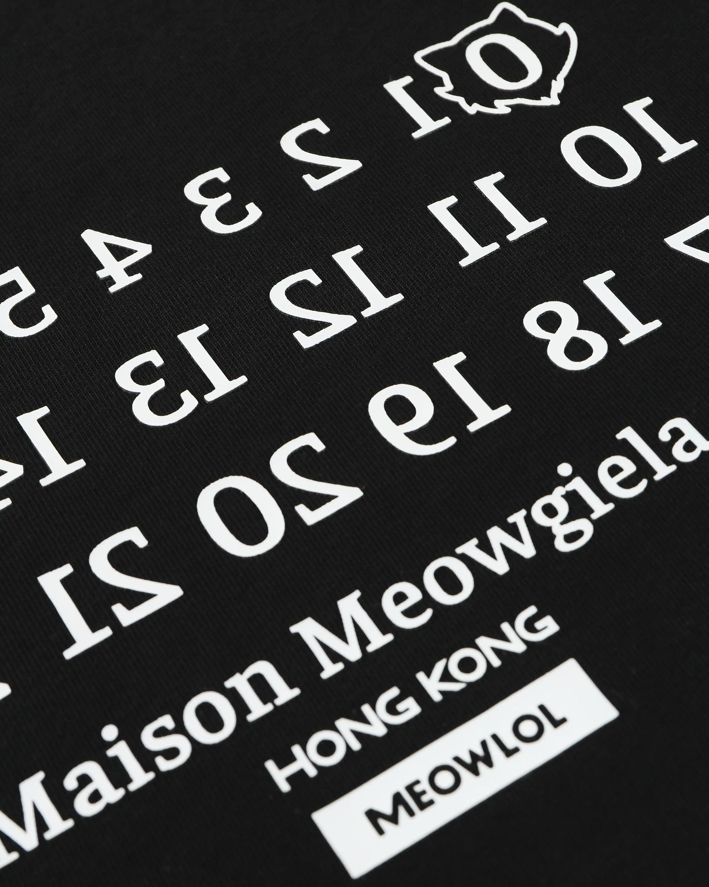 MEOWGIELA SHOULDER PLEATED EASY FIT T-SHIRT