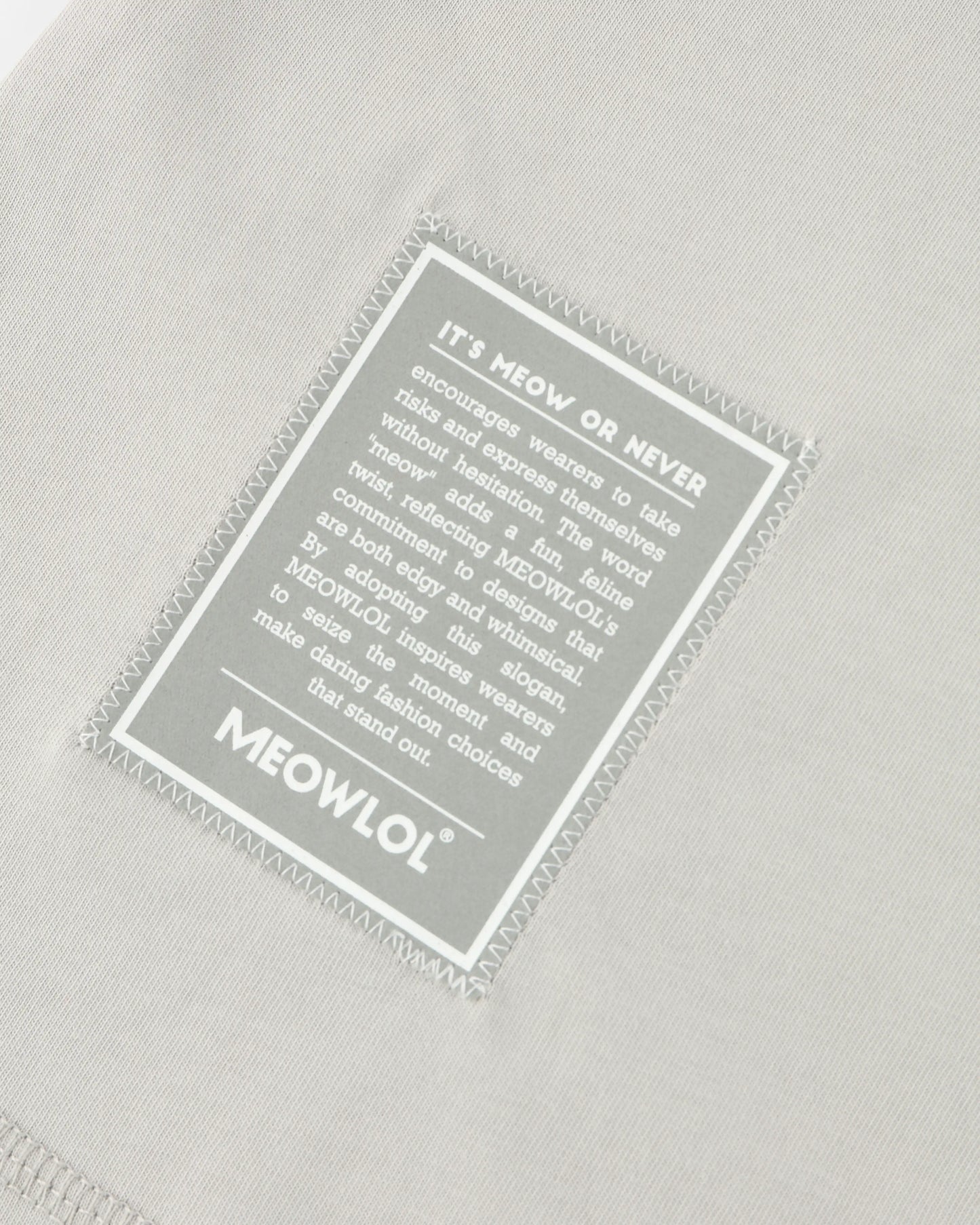 MEOWNICORN SHOULDER PLEATED EASY FIT T-SHIRT
