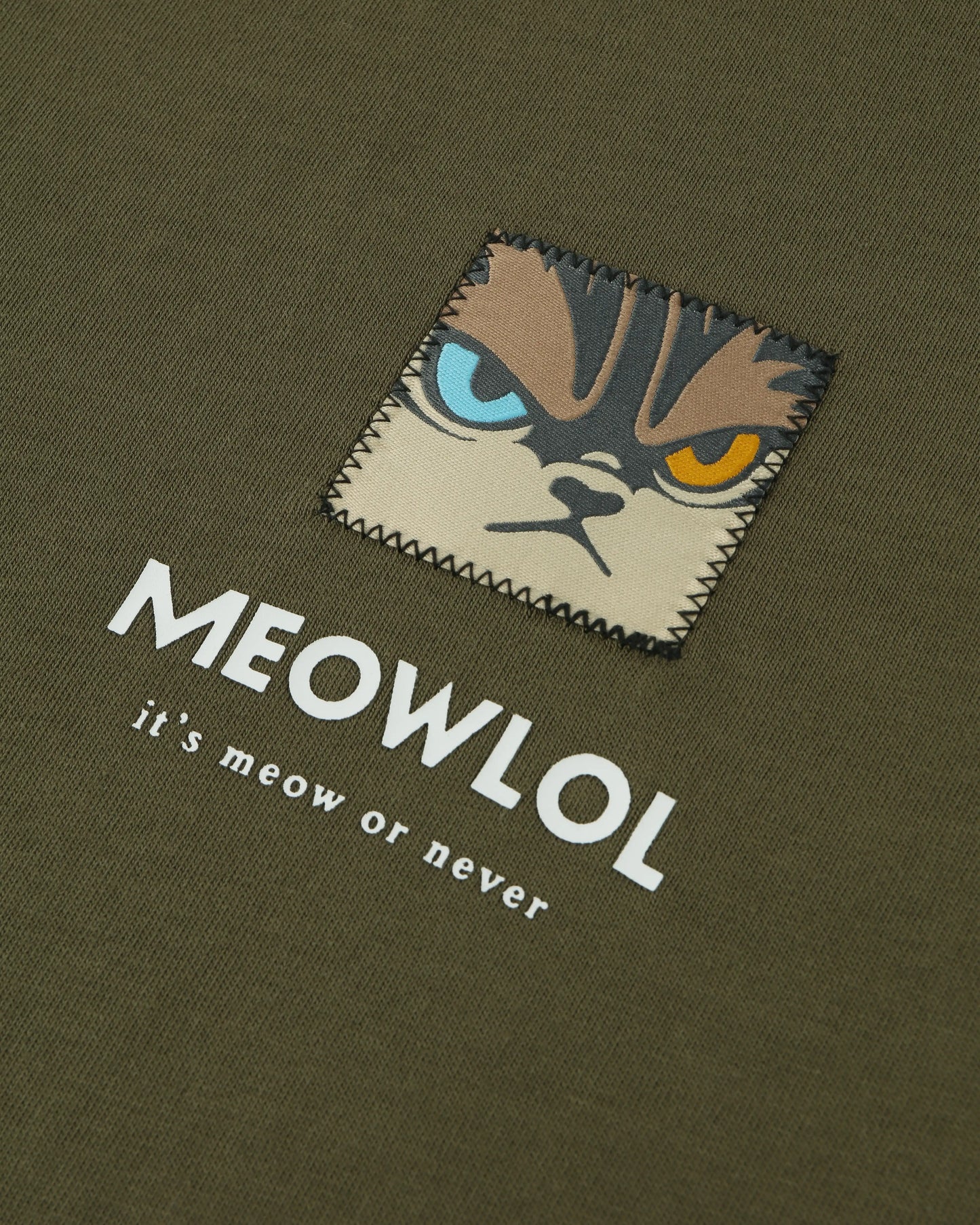 SUMMER VIBE MEOWLOL CATTUS SANDALS PLEATED SLEEVES EASY FIT T-SHIRT