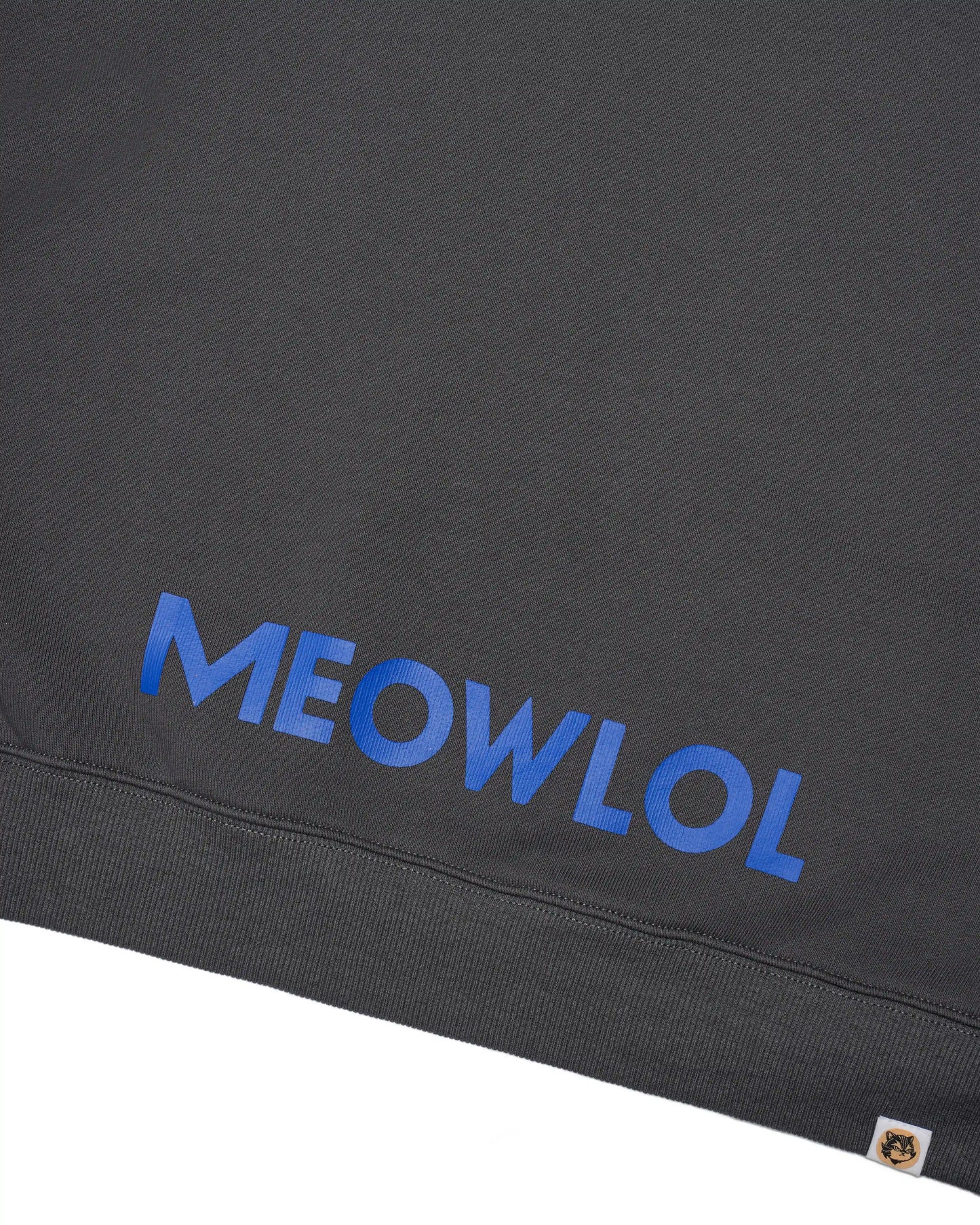 MEOWCHELIN PLEATED SLEEVES EASYFIT SWEATSHIRT