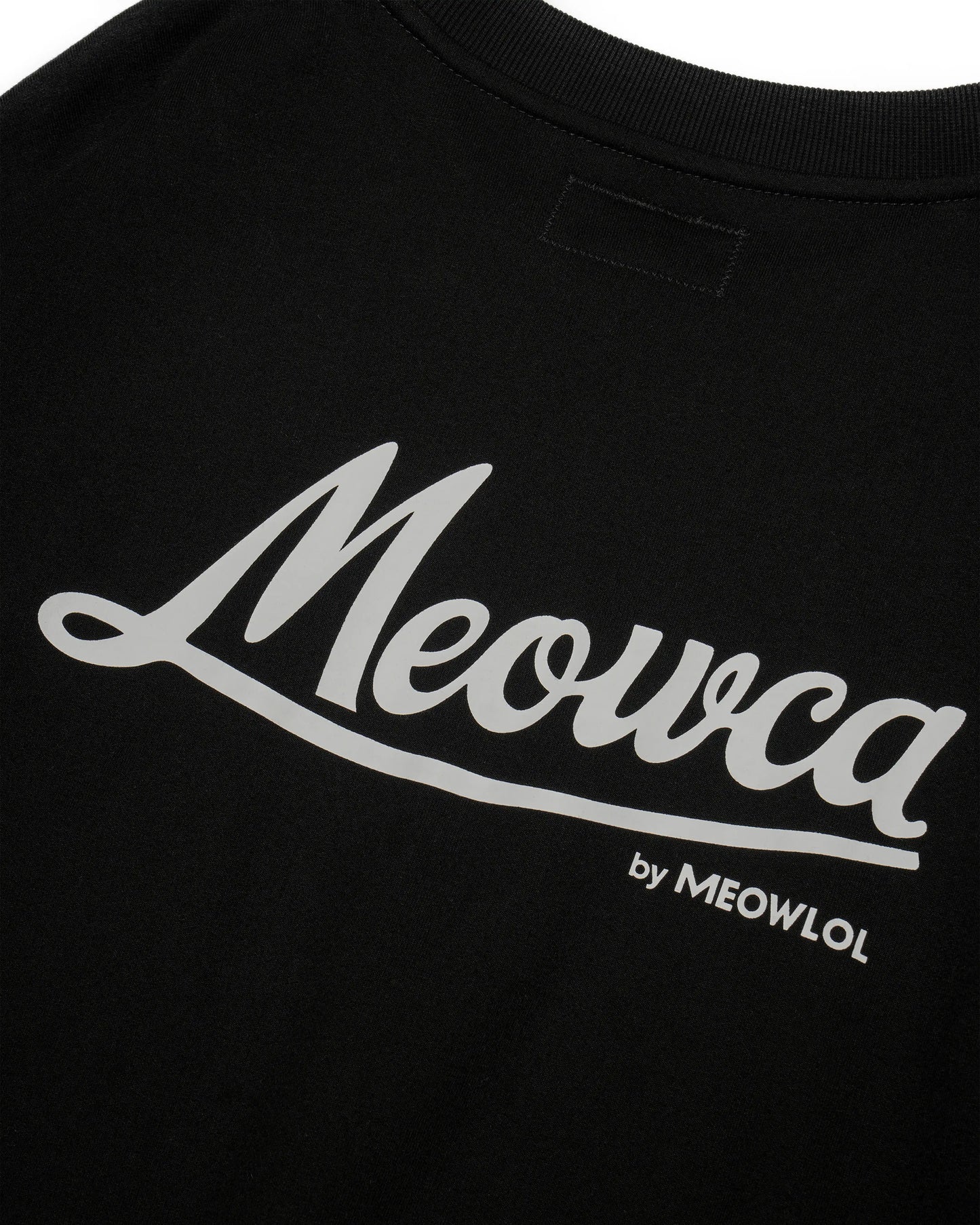 MEOWCA CAMERA PLEATED SLEEVES EASY FIT SWEATSHIRT