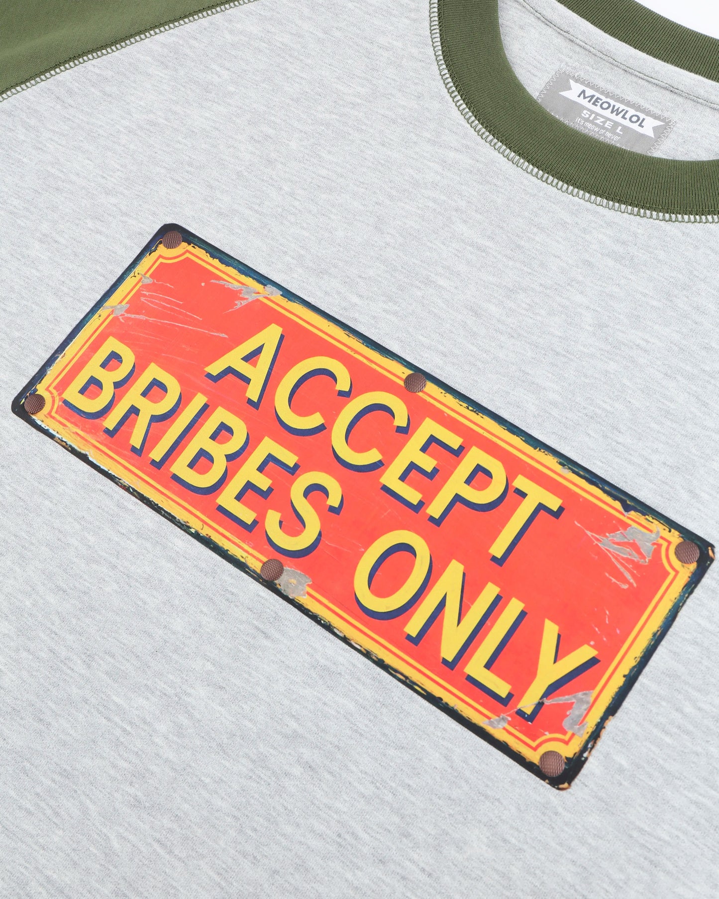 BRIBES ONLY RAGLAN SLEEVES EASY FIT T-SHIRT