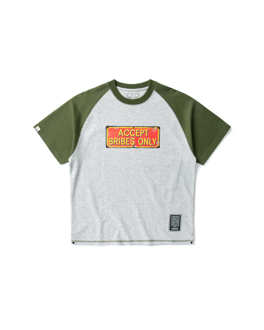 BRIBES ONLY RAGLAN SLEEVES EASY FIT T-SHIRT