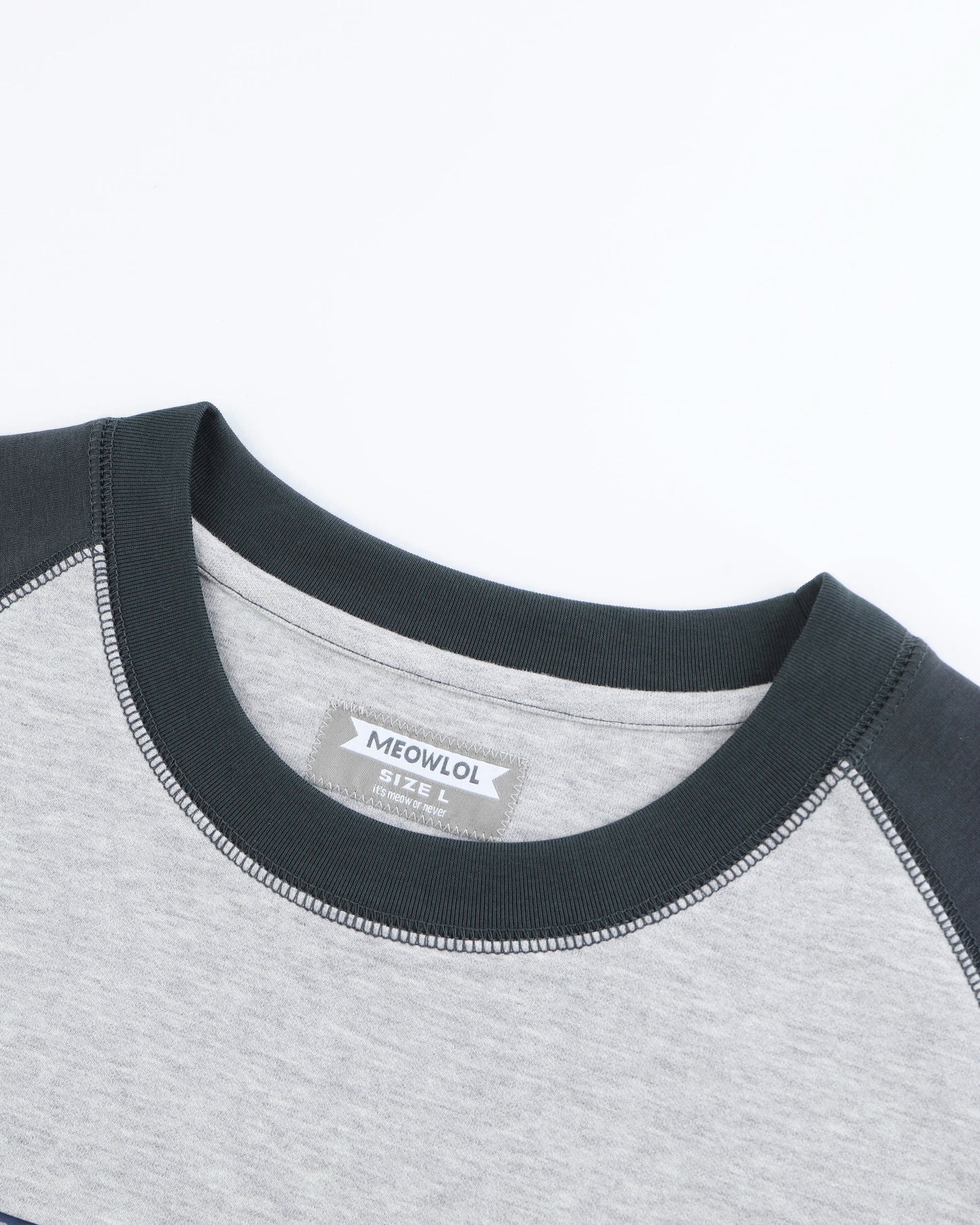 BRIBES ONLY RAGLAN SLEEVES EASY FIT T-SHIRT