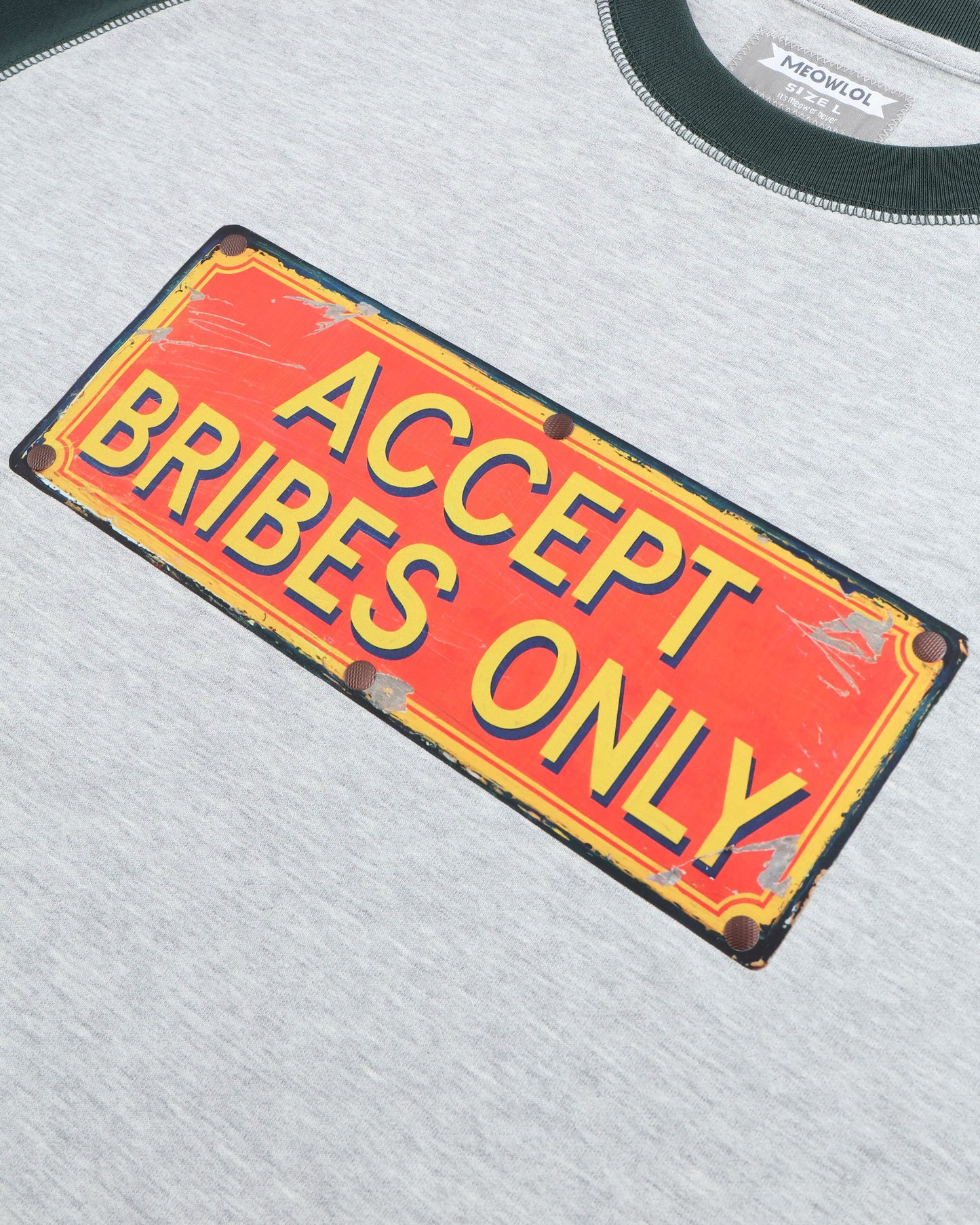 BRIBES ONLY RAGLAN SLEEVES EASY FIT T-SHIRT