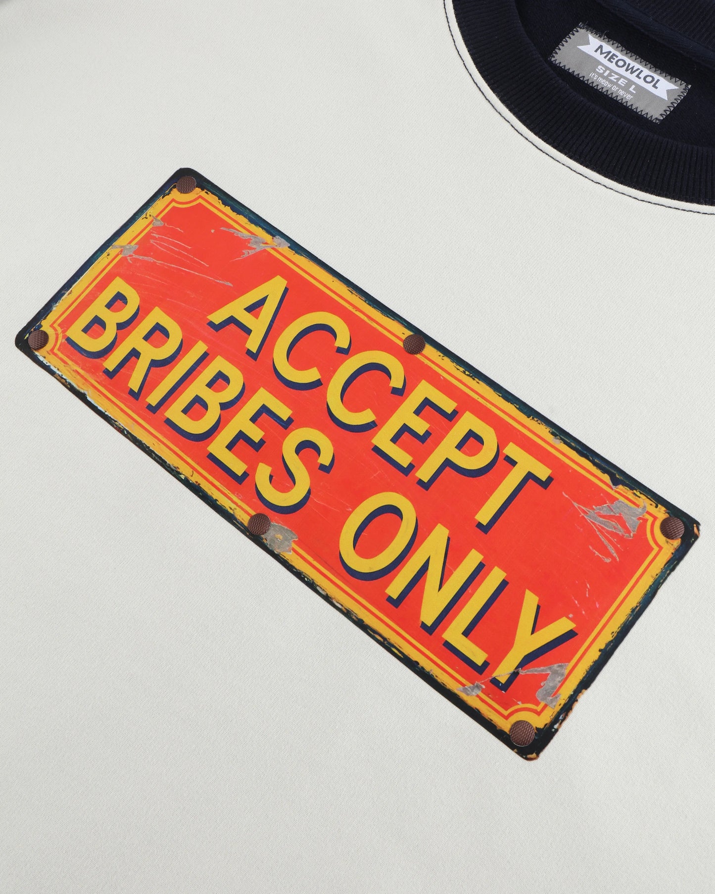 BRIBES ONLY PLEATED SLEEVES EASY FIT SWEATSHIRT