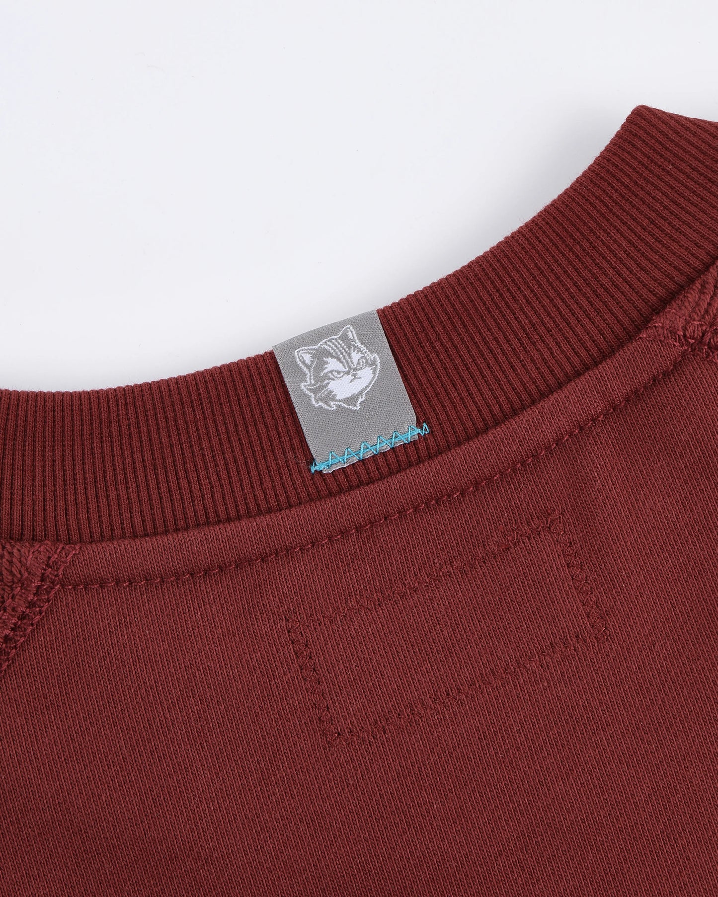EMB LOGO OVERSIZED CROPPED TOP