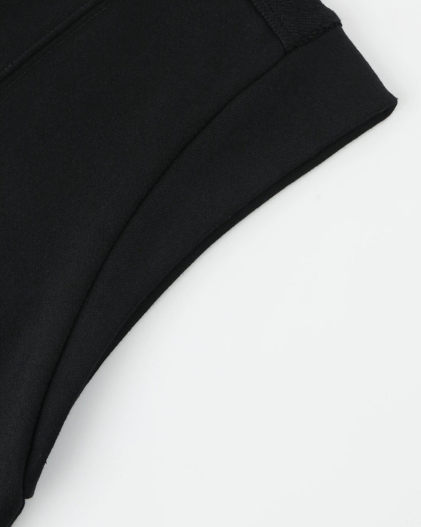 EMB LOGO SLEEVELESS PRINCESS LINE ROUND-HEM EASY FIT CROPPED TOP