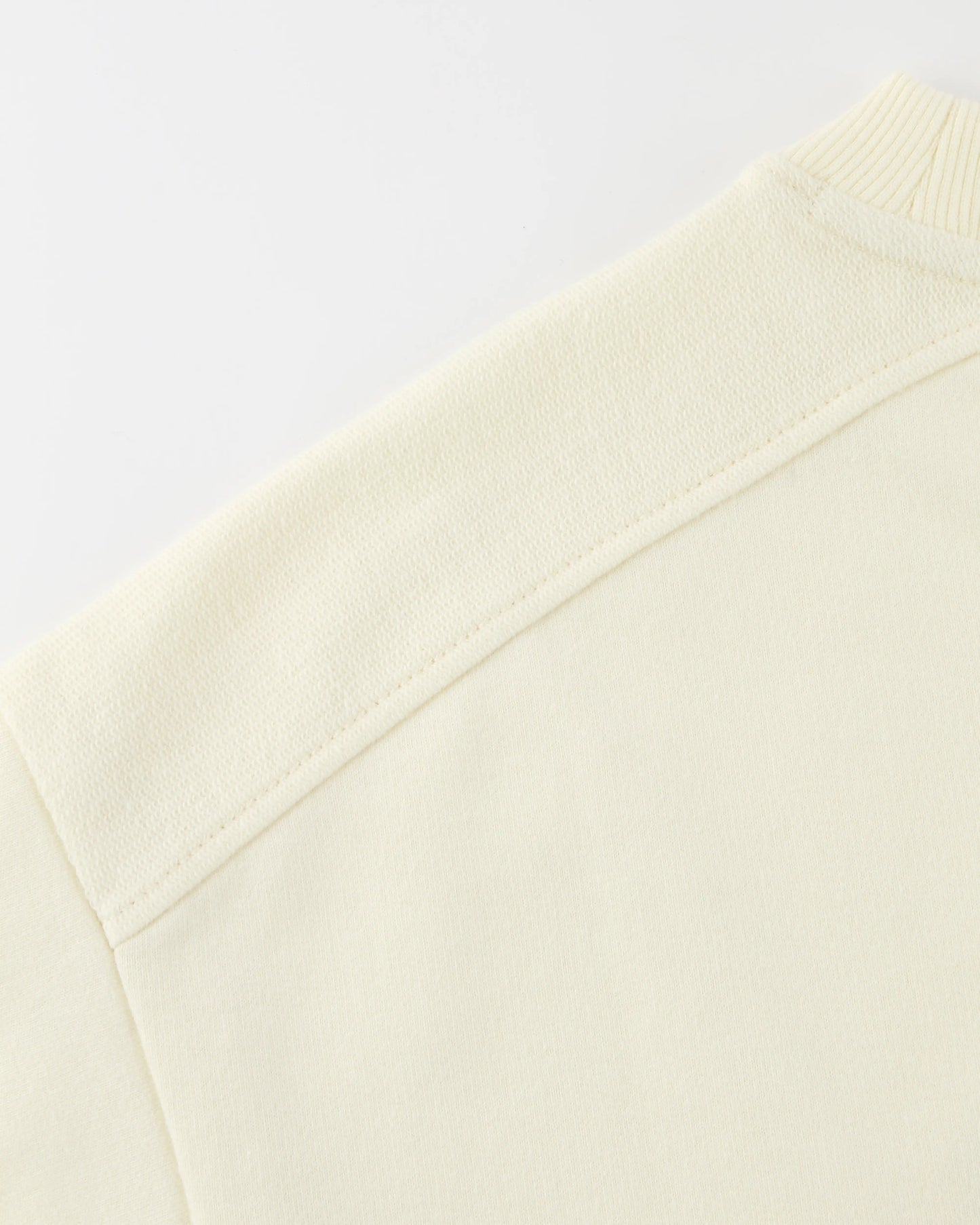 EMB LOGO SLEEVELESS PRINCESS LINE ROUND-HEM EASY FIT CROPPED TOP