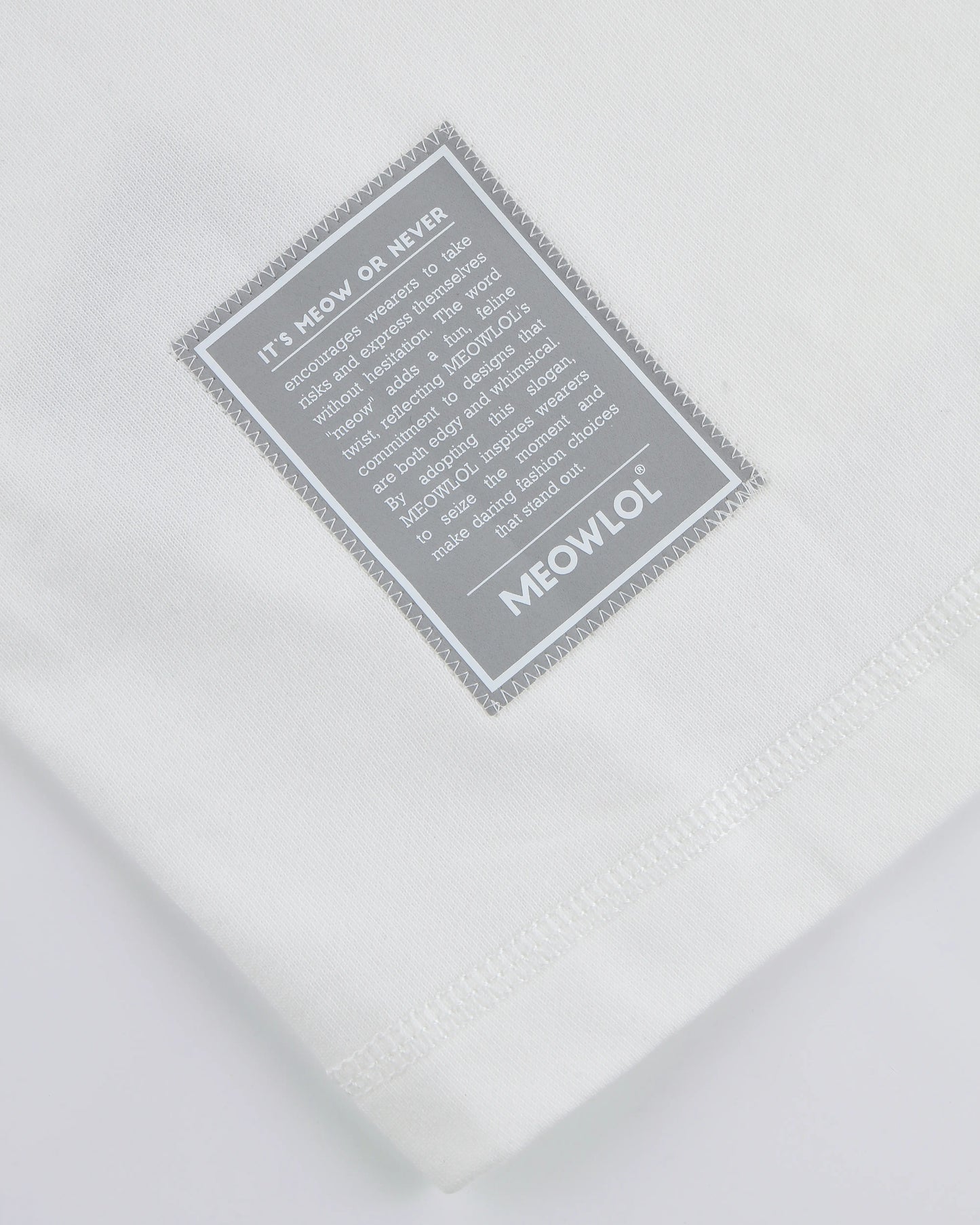 EMB LOGO OVERSIZED CROPPED TOP