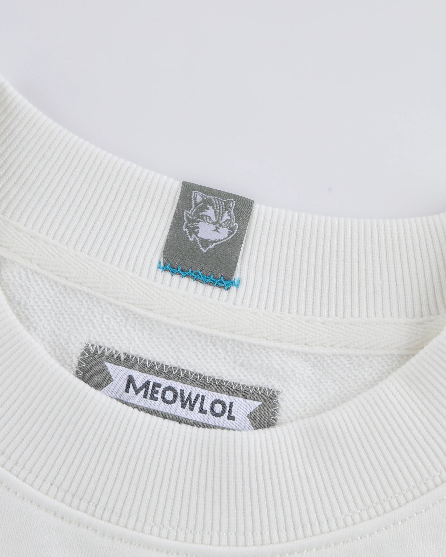 EMB LOGO OVERSIZED CROPPED TOP