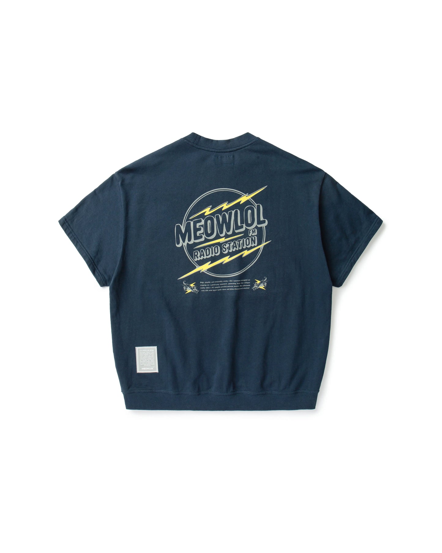 FM RADIO STATION GRAPHIC FRONT POCKET OVERSIZED T-SHIRT