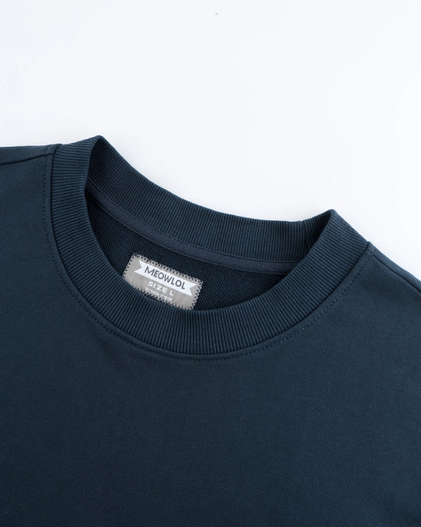 FM RADIO STATION GRAPHIC FRONT POCKET OVERSIZED T-SHIRT