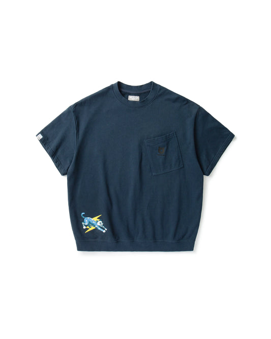 FM RADIO STATION GRAPHIC FRONT POCKET OVERSIZED T-SHIRT