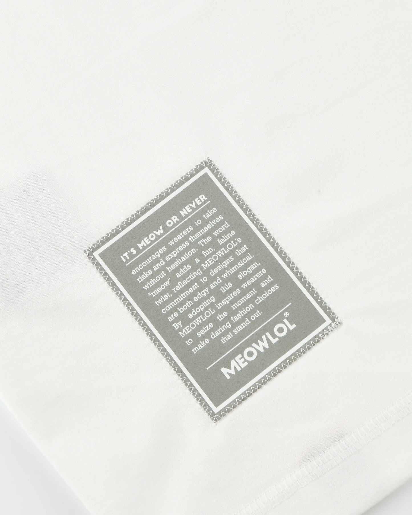 INDOMEOW PLEATED SLEEVES EASY FIT T-SHIRT