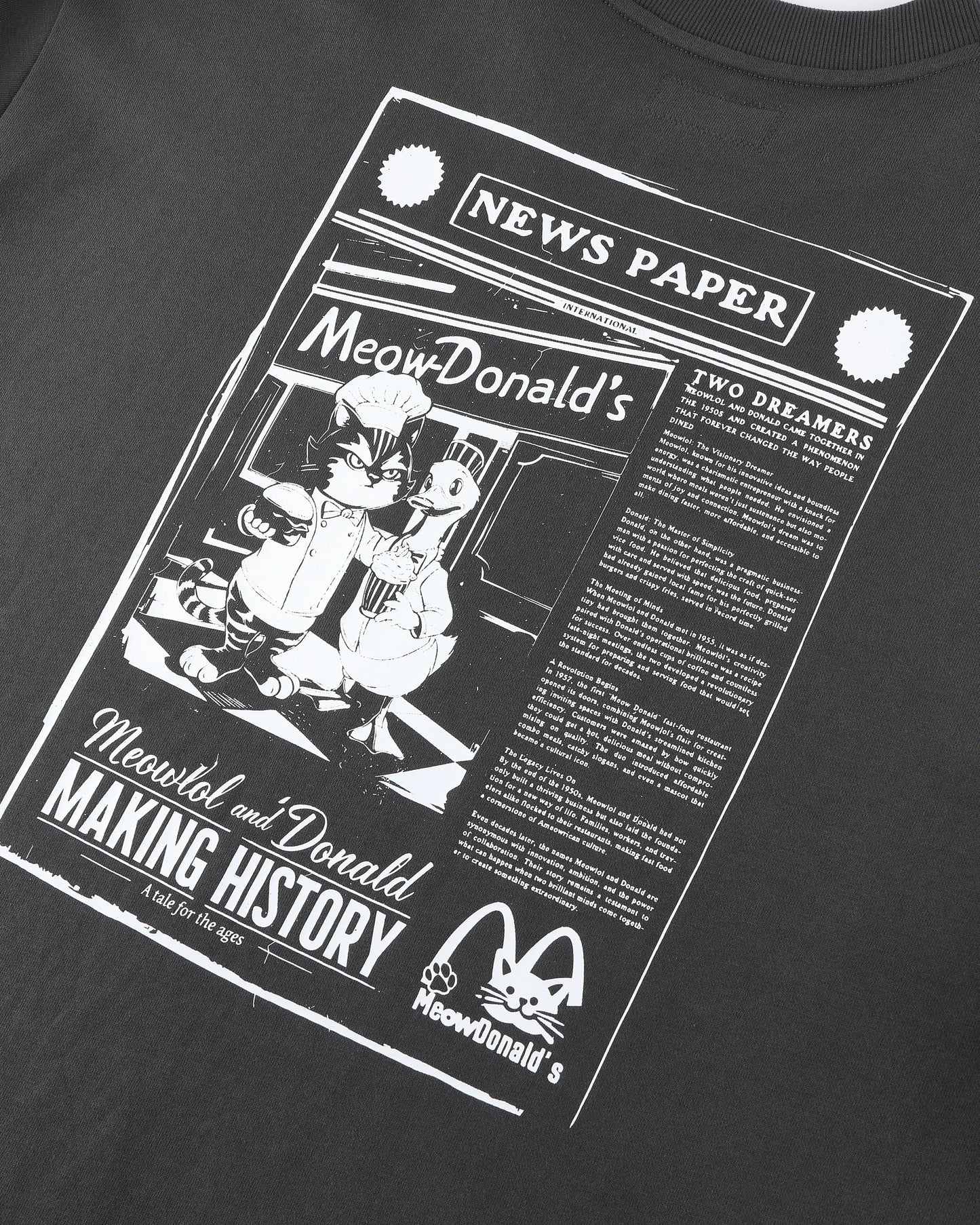 MEOWDONALD NEWS ROUND HEM OVERSIZED T-SHIRT