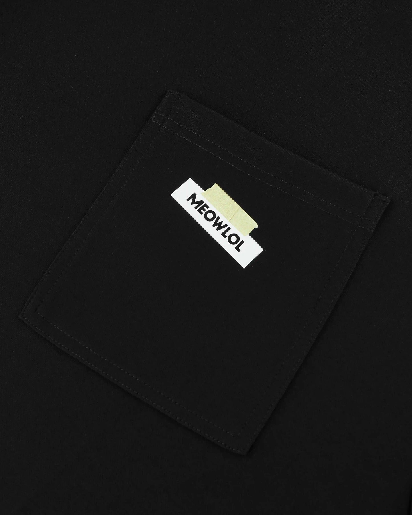MEOWGIELA FRONT POCKET OVERSIZED T-SHIRT