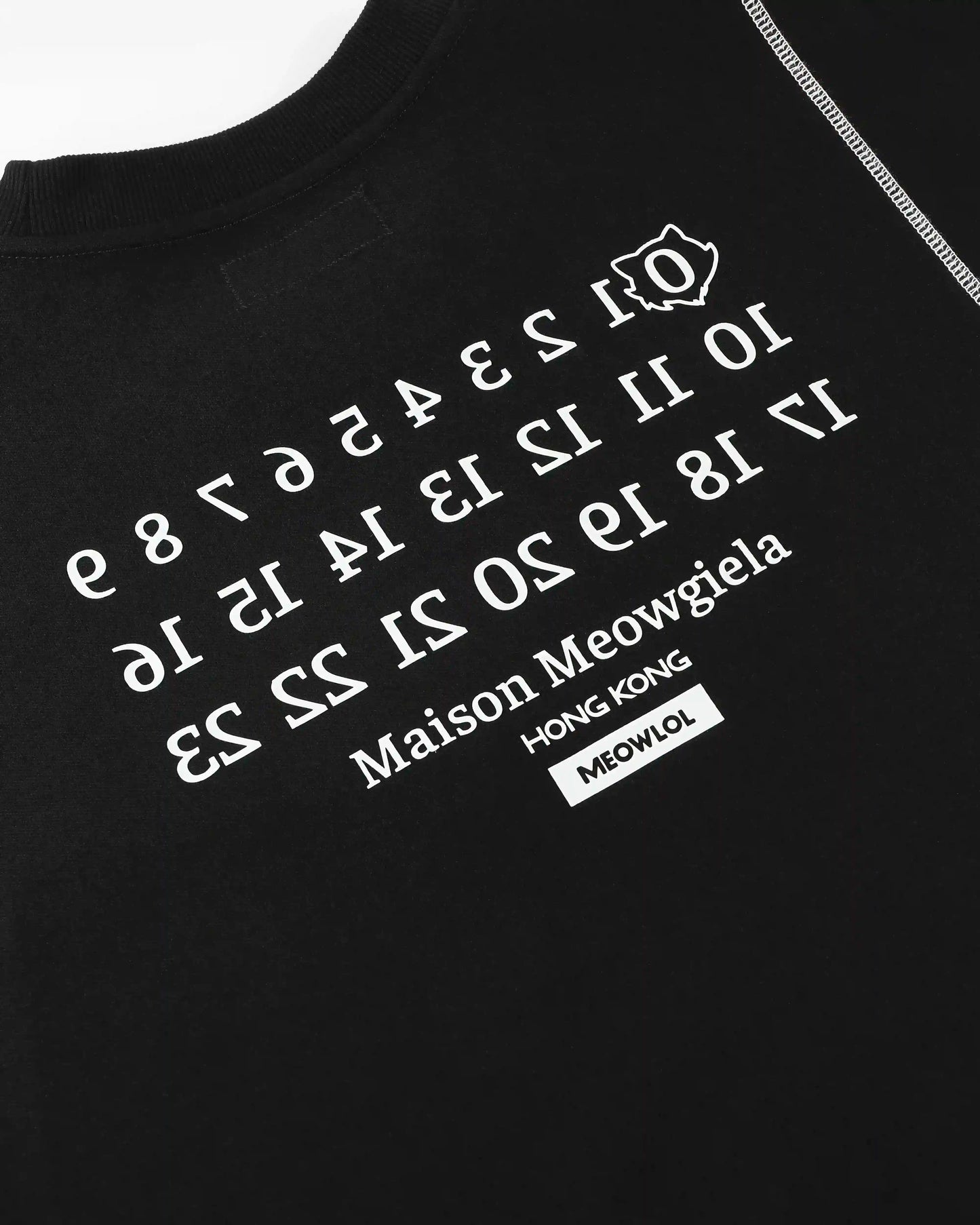 MEOWGIELA FRONT POCKET OVERSIZED T-SHIRT