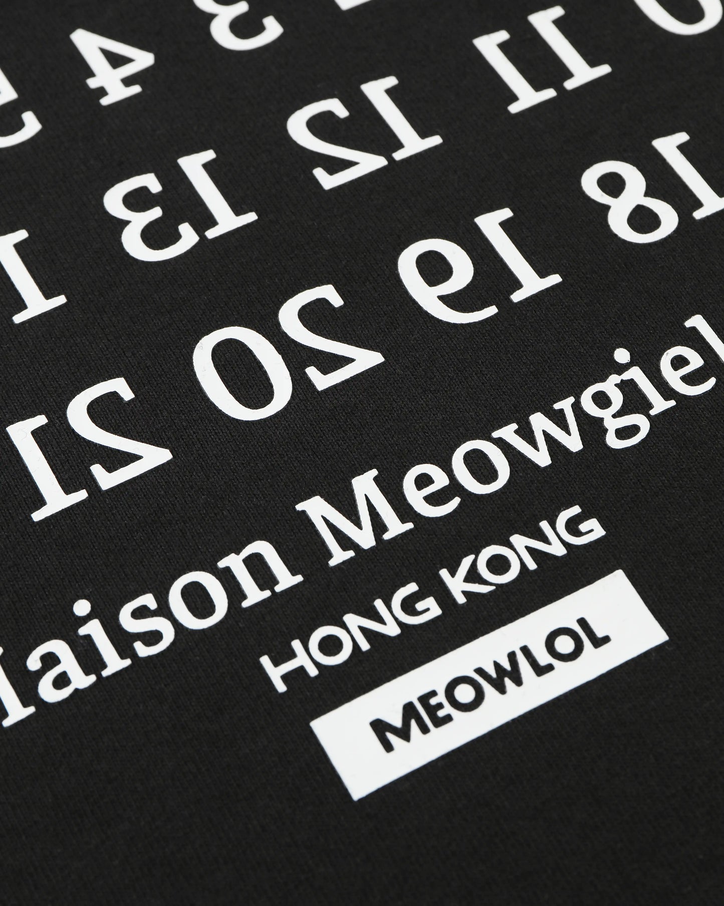 MEOWGIELA SHOULDER PLEATED EASY FIT T-SHIRT