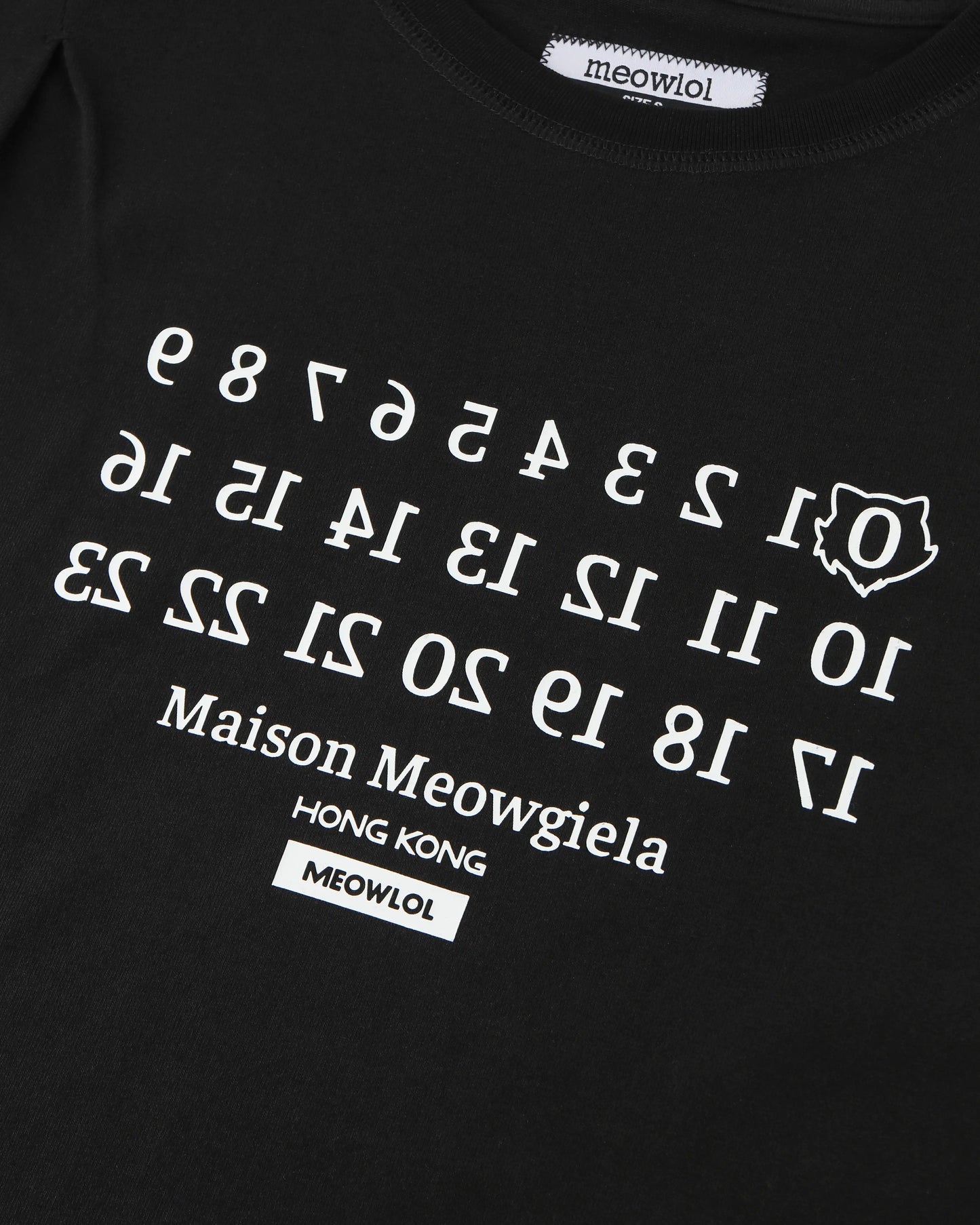 MEOWGIELA SHOULDER PLEATED EASY FIT T-SHIRT