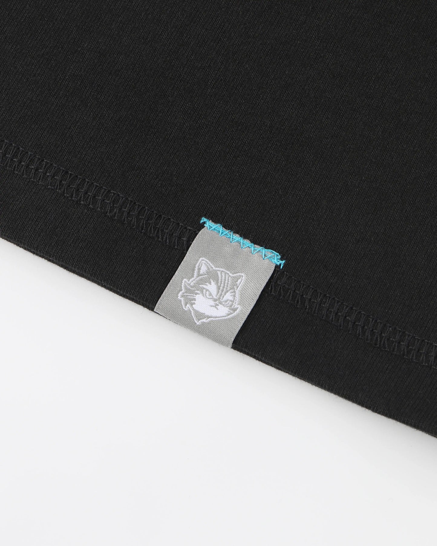 MEOWGIELA SHOULDER PLEATED EASY FIT T-SHIRT