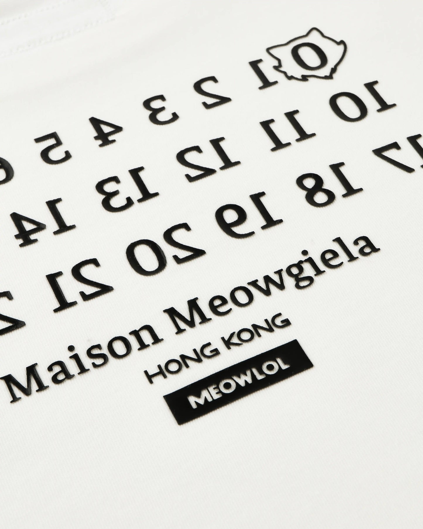 MEOWGIELA SHOULDER PLEATED EASY FIT T-SHIRT