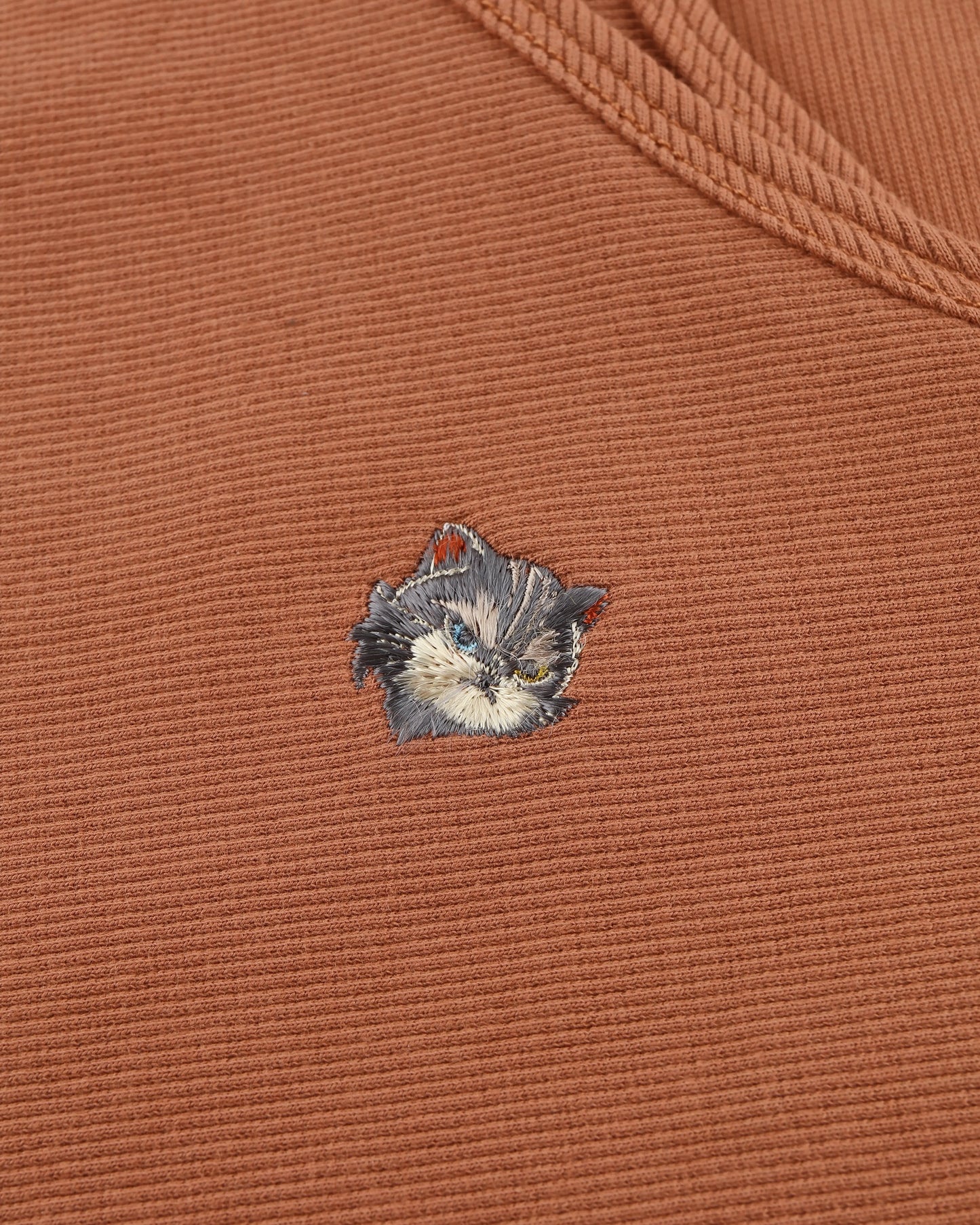 MEOWLOL EMB LOGO RIBBED TANK TOP