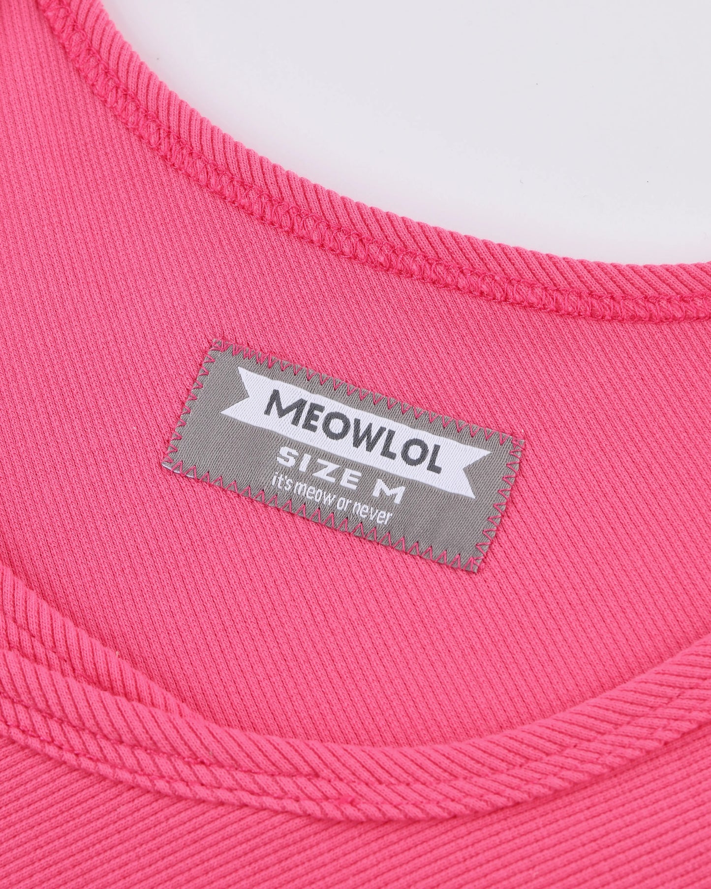 MEOWLOL EMB LOGO RIBBED TANK TOP