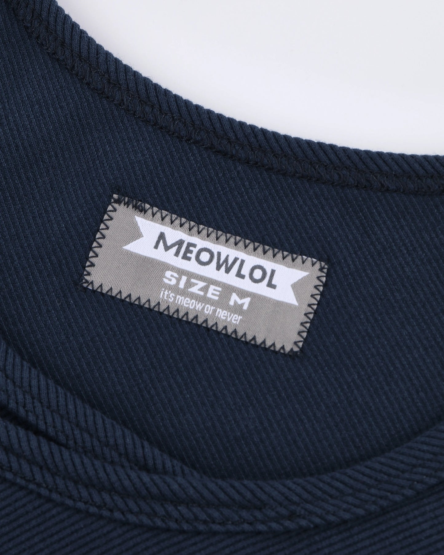 MEOWLOL EMB LOGO RIBBED TANK TOP