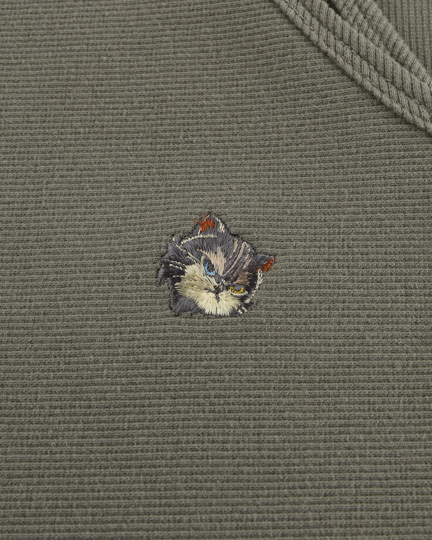 MEOWLOL EMB LOGO RIBBED TANK TOP