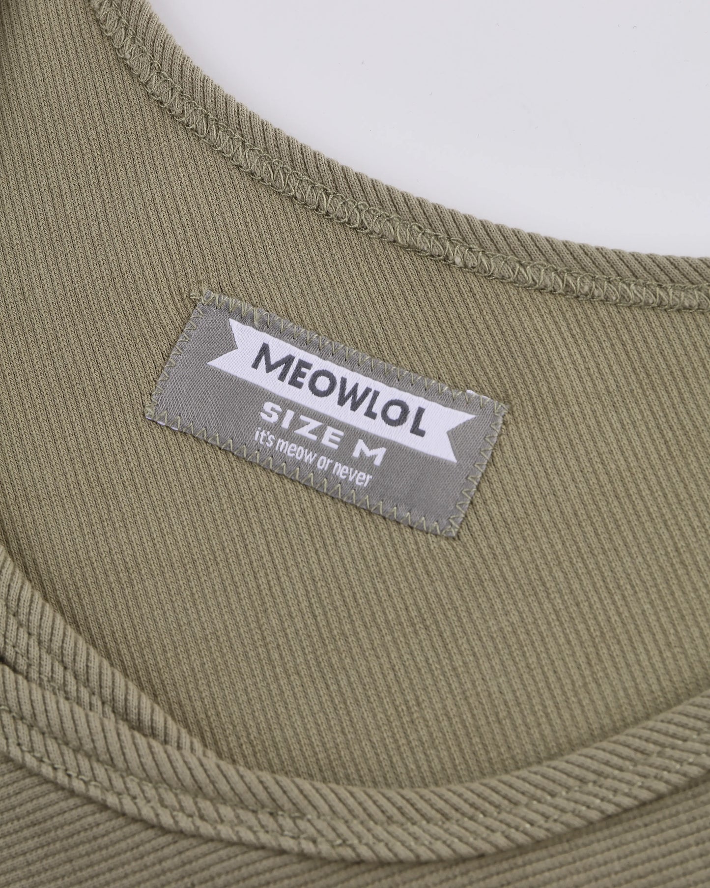 MEOWLOL EMB LOGO RIBBED TANK TOP