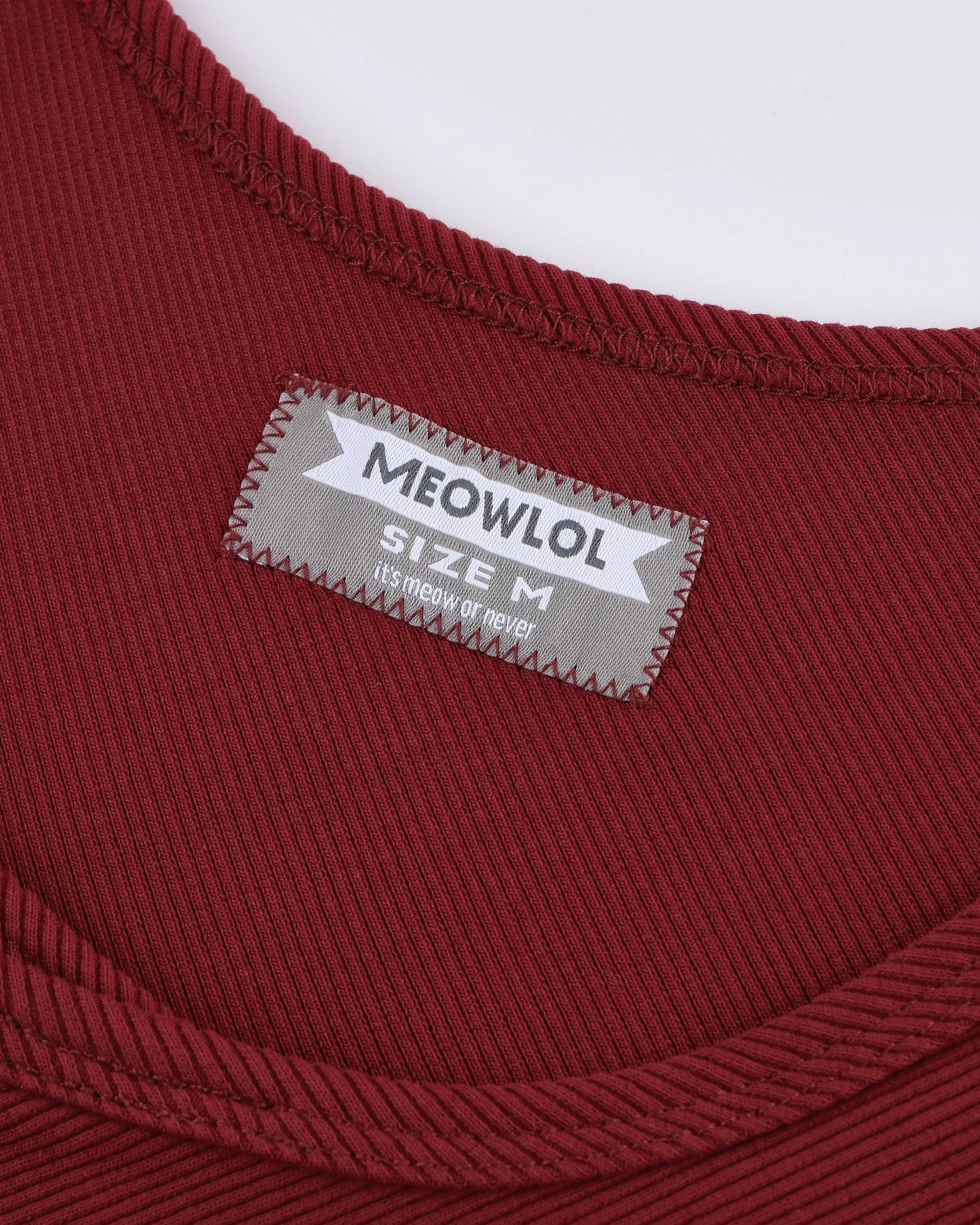 MEOWLOL EMB LOGO RIBBED TANK TOP