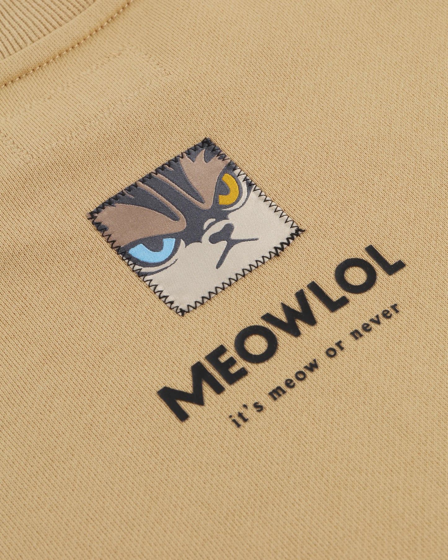 MEOWLOL MID-FINGER ROUND HEM OVERSIZED T-SHIRT