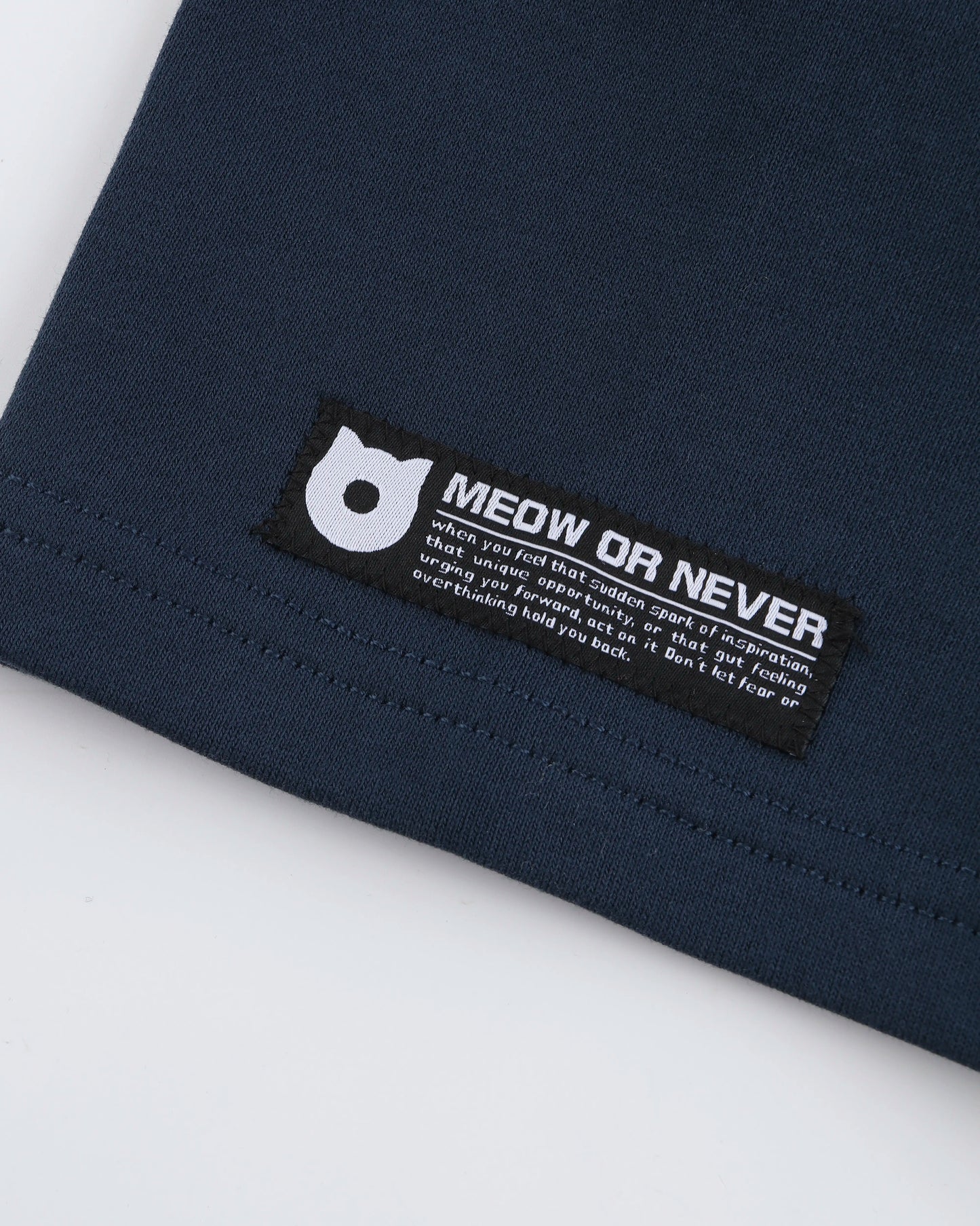 MEOWLOL WORD EMBROIDERY ROUND HEM OVERSIZED T-SHIRT